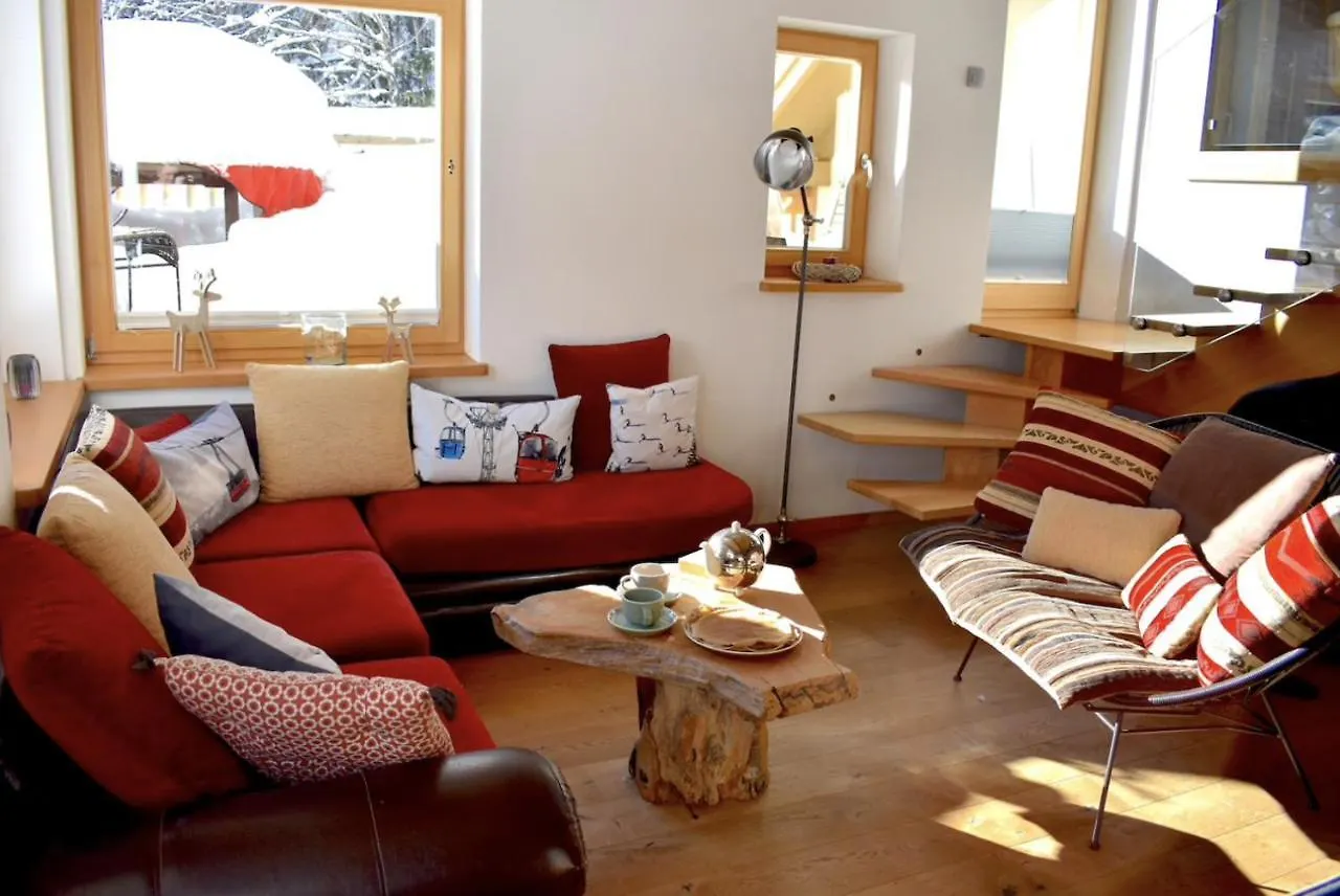 Chalet Villa Le Relais De La Fis 6-14 Pers Chamonix